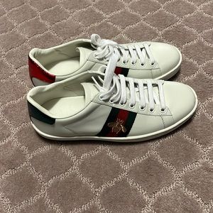 Womens Gucci sneakers